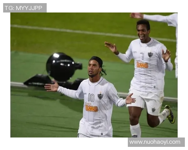 以爱为驱动力夜店狂欢的现役足球球星探索魅力与激情的双重生活